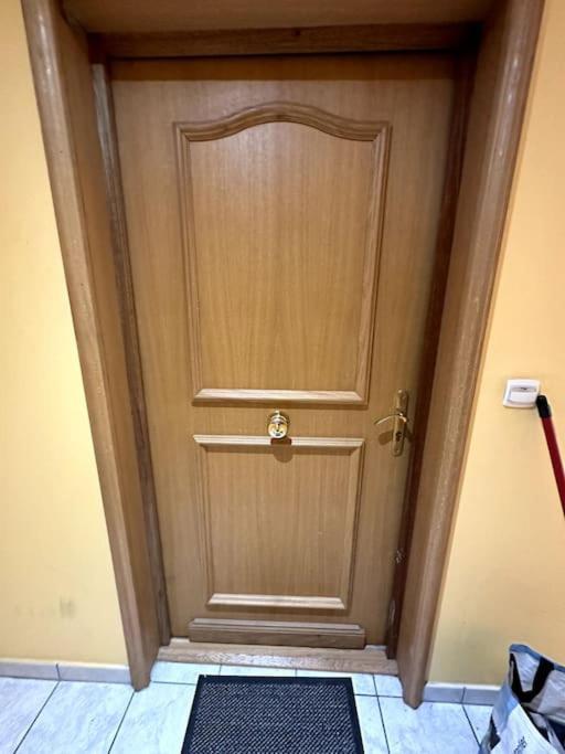 Appartement Cosy Avec Balcon Et Piscine بُيزانكون المظهر الخارجي الصورة